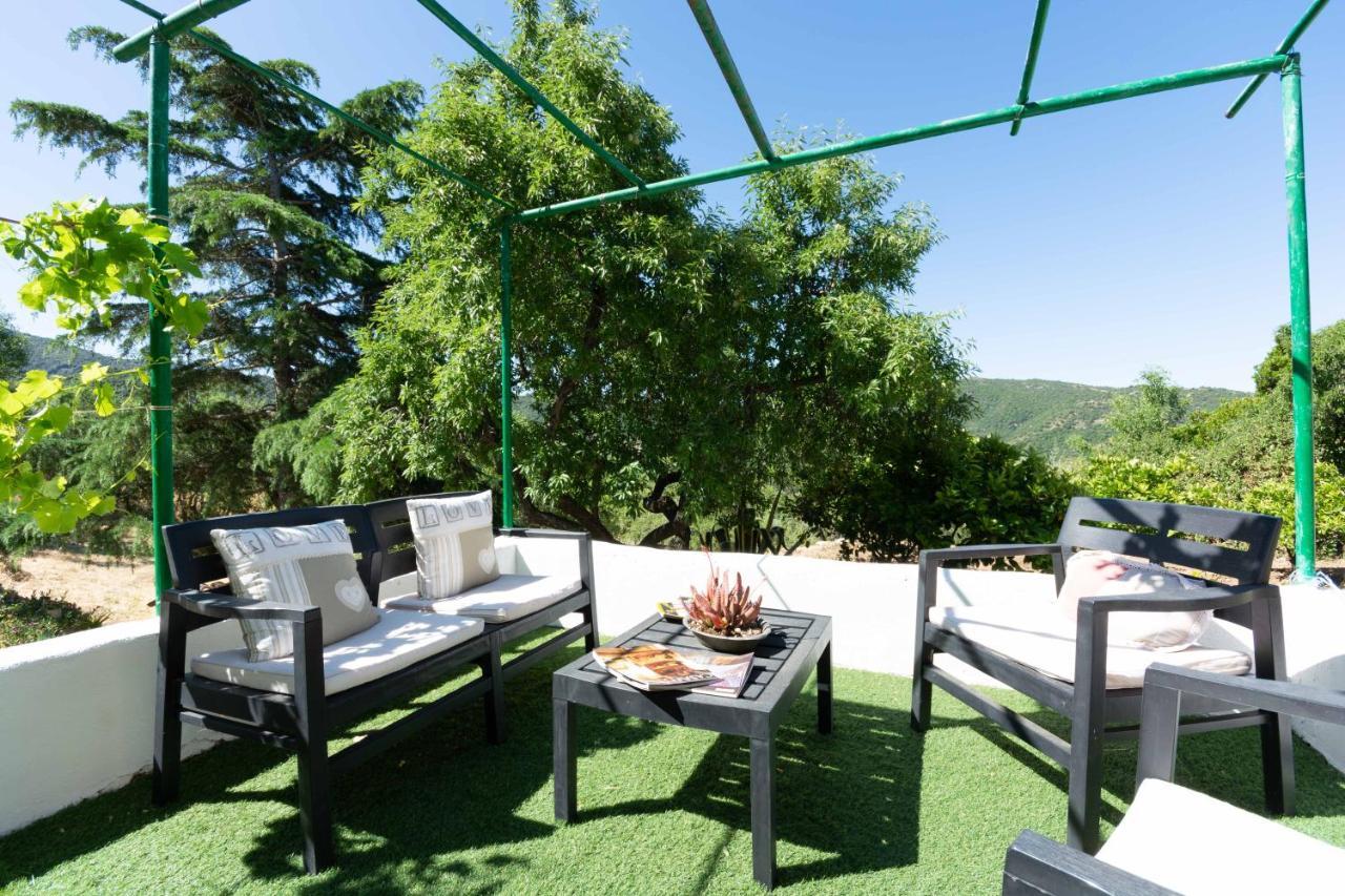 Villa Ferulas Oliena Exterior foto
