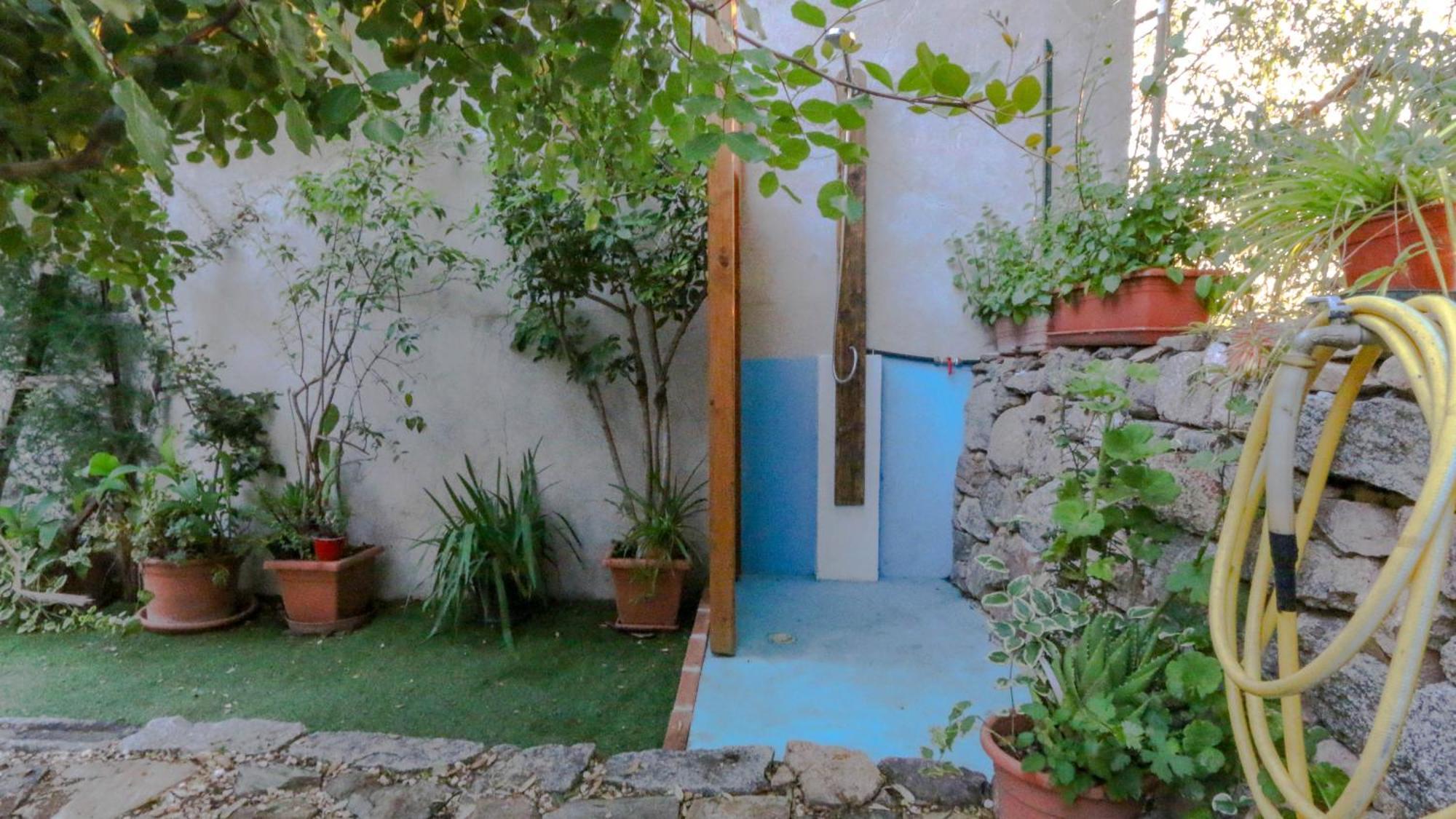 Villa Ferulas Oliena Exterior foto